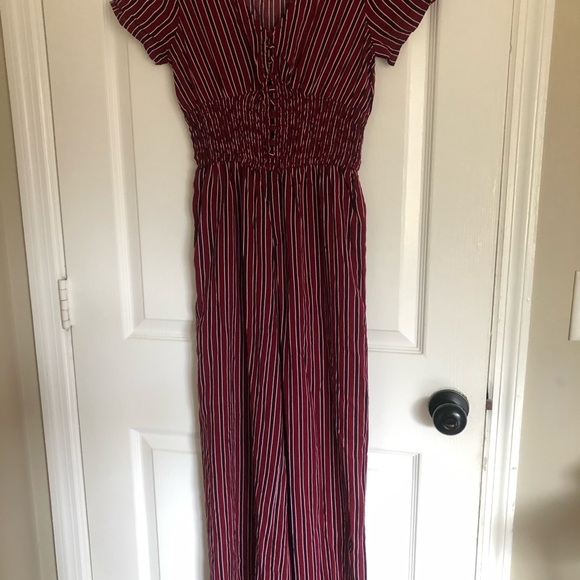 🐙 Hollister jumpsuit - Picture 2 of 5